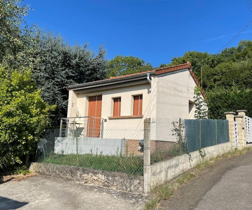 Maison Avec Sous Sol Independant Et Parking A 2Km De Versailles Buc  Luaran gambar