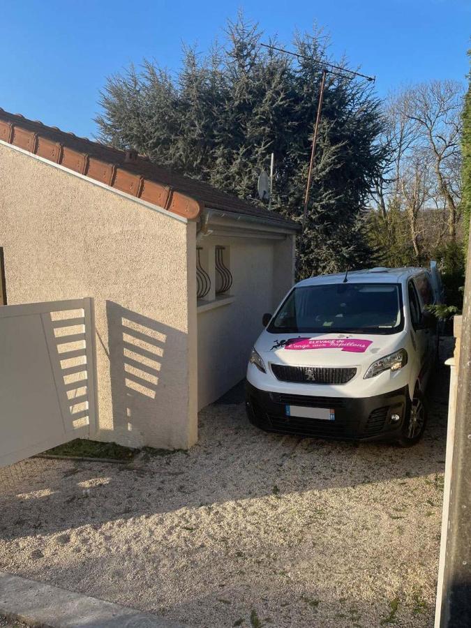 Maison Avec Sous Sol Independant Et Parking A 2Km De Versailles Buc  Luaran gambar